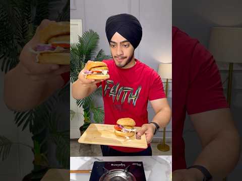 Desi Burger bnaya 😱 ghar pe par mota kha gya | street food @Param_aedy #shorts #shortsfeed