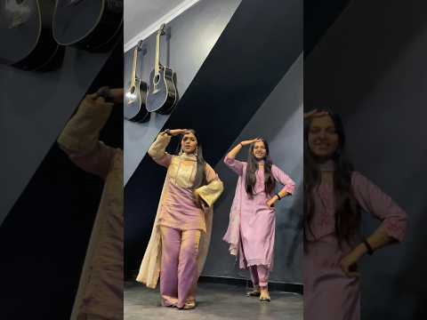 Sheesha | #nimratkhaira #sheesha #gidhasteps #trending #newsong #punjabisong #youtubeshorts #shorts