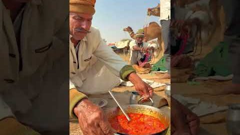 देसी खाना 😍 #desi #khana #food #rajasthan #youtubeshorts #shorts #mela #foodshorts #rajasthani