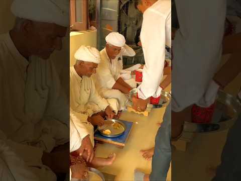 राजस्थानी खाना😍 | #राजस्थानी #देसी #gaon #desi #khana #villagelife #rajasthan #lifestyle #culture