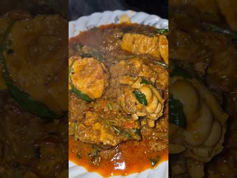Desi Style Chicken🍗🤩#shorts#ytshorts#vilarchicken#chickencurry #villagelife @village cooking channel