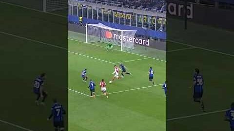 KAI HAVERTZ FORCES A SUPER SAVE!