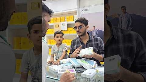 Desi Desi 😎SUPER MOBILE CENTR #viralreels #shortsviral #attitude #youtubeshorts #child #samsungultra