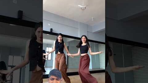 Kya baat hai..🤎#youtubeshorts  #dance #trending #fyp #viralvideo #love #shorts #shortvideo #song