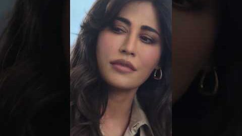Chitrangada Singh’s ICONIC Cameo with our Desi Boy Akshay Kumar #KhelKhelMein