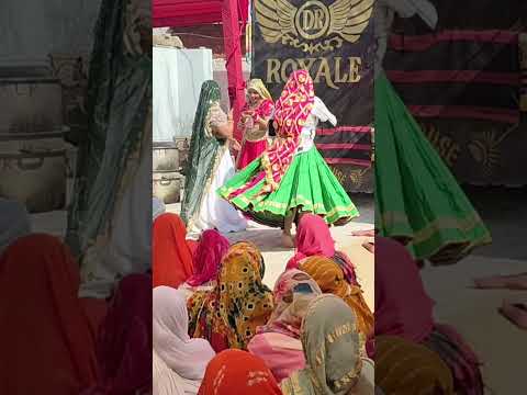 #anjaliyadav #dance #desi #lifeisbutadream #chika dance