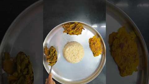 #shorts😋#desi veg lunch thali for husband #youtubeshorts#lunchbox#shortsvirai#bhojanthali#viral