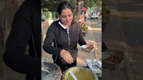 Beautiful Girl Selling Desi Food in Mohali #shorts #ytshorts #youtubeshorts