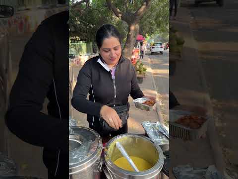 Beautiful Girl Selling Desi Food in Mohali #shorts #ytshorts #youtubeshorts