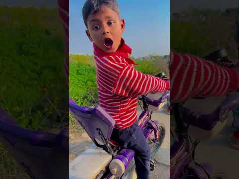 Oye mai aage bhaitha 😀🤪 #shorts #desi funny couple #trending#funny #youtubeshorts