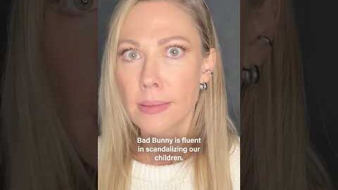 Bad Bunny at the Super Bowl? Desi Lydic Foxsplains why that’s no bueno #DailyShow #BadBunny