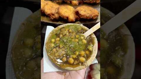 Desi Ghee Tikki Chole🤤❤️ at just ₹50/- #shorts #tikki #indianstreetfood