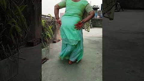 Haryanvi desi thumke 😜😂#short #dance #desi #thumke #shorts