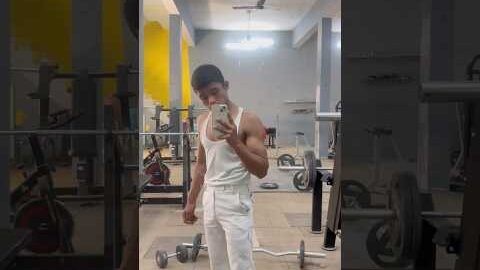 Fitness reels #subscribe me 🙏 #motivation #ytshorts #youtubeshorts #desi #shirts #viral reels 💪🏻