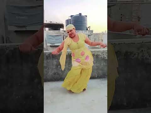 Haryanvi desi thumke 😜😂#shorts #dance #haryanvi #desi #thumke #@SeemaDevidanceindia