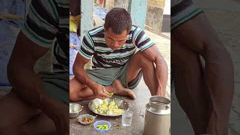 Desi chora💪🔥 #viralvideo #food #desihomegym #facebookfamily #youtubeshorts #eatingchallenge
