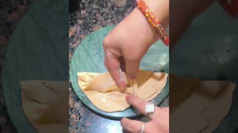 Unique Paratha Folding #shorts #trending #food #desi #paratha #roti #youtubeshorts #viralvideo
