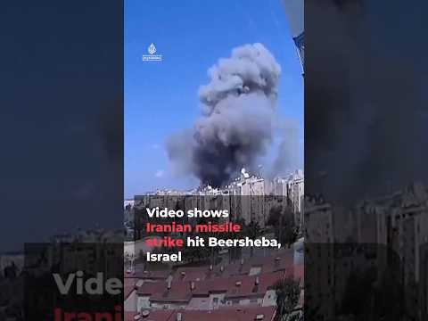Video shows Iranian missile strike hit Beersheba, Israel | AJ #shorts