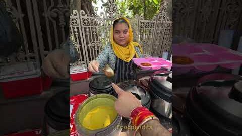 Sikh Girl Selling Desi Homely Food #shorts #ytshorts #youtubeshorts