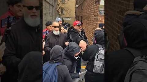 Jake Lang Protest Zohran Mamdani Midnight123 letting some hands fly New York NYC America USA Clip