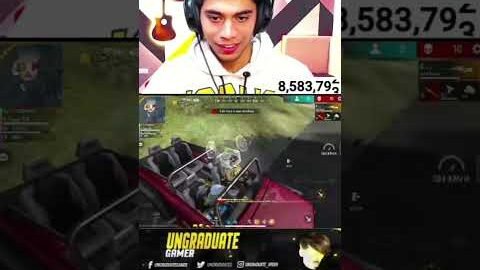 Yah Kya Gleach Hai Gadi Ke Andar Lol Aayush Bhai 😱#viral #ungraduategamer