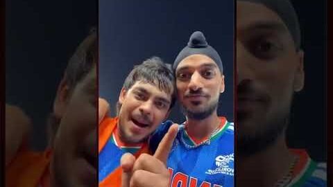 T20 World Cup ਜਿੱਤਣ ਤੋਂ ਬਾਅਦ Arshdeep Singh ਦੀ ਮਸਤੀ 🔥 | Celebration Video Viral #shorts