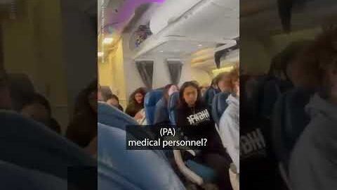 36 people injured after turbulence rocks Hawaiian Airlines flight | USA TODAY #Shorts