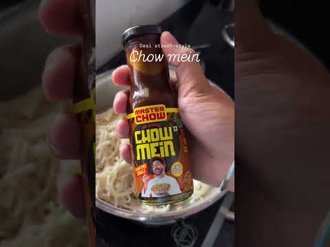 This desi street-style chow mein.#chowmein #desi #streetfood #shorts