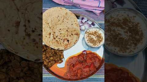 गांव की देसी थाली 😋🤤#gaon#desi#khana#rajasthani#food#marwadi#culture#rurallife#trending