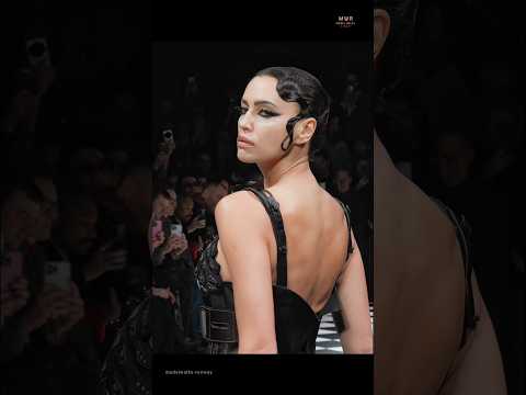 Irina opening for JunyaWatanabe✨😱#irinashayk#ss26#fw26#catwalktour#model#usa#runway#fyp#audio#shorts