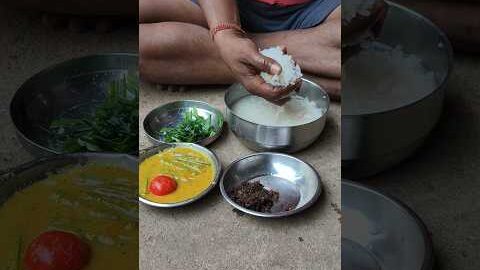 ଗାଁର ଦେଶୀ ତରକାରୀ ସହିତ ପଖାଳ ଭାତ |#odia #youtubeshorts #shorts #eating #desi #villagelife