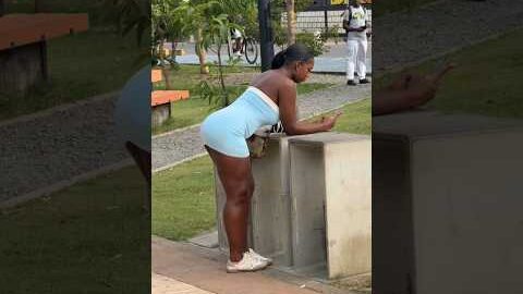 El papelito está de loco jajaja #shorts  #youtubeshorts #funny #humor #trendingshorts #tiktok