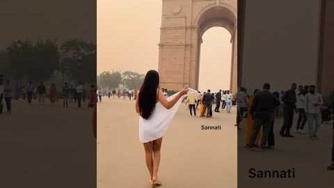 Viral kolkata model towel dance at India gate  #viralshorts #viralvideo #trendingshorts #indiagate