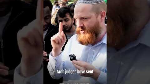 Jew leaves Muslim women speechless