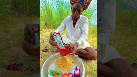 राजस्थान में नमकीन को देसी स्वाद बना देते है 😍 #desi #life #rajasthani #village #facts #shorts