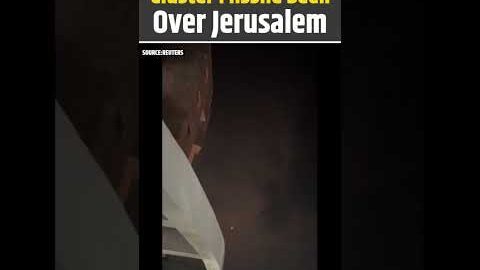 Iran Israel War: Iranian Cluster Warhead Missile Seen Over Jerusalem & West Bank | Israel Iran War