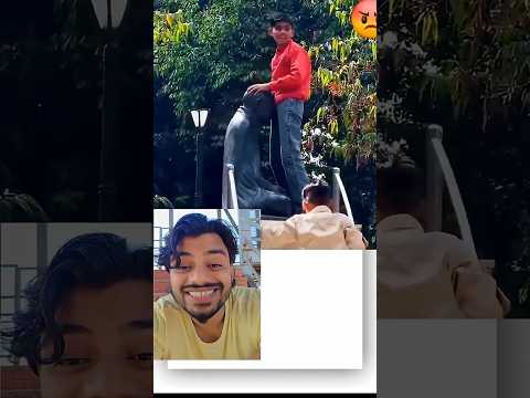 Gandhi Statue Disrespect in Bareilly: Youths Make Vulgar Gestures | Viral Video #shorts #gandhi