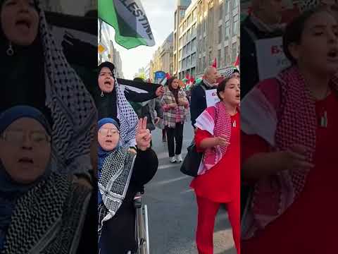 Powerful Voices for Palestine: Crowds Chant La ilaha illallah’ Worldwide #islamic#usa#uknews#shorts