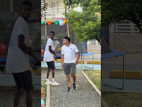 Se distrae y pierde.. #shorts #funny #comedy #humor #tiktok #fyp #trendingshorts