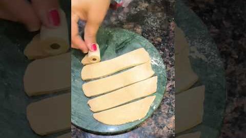 Chopstick Lachcha Paratha#shorts #trending #food #desi #paratha #youtubeshorts #ytshorts #viralvideo