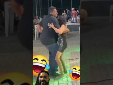 Suéltale la gallina a doña ramona jajaj. #shorts #shortsviral #shortvideo #fyp #comedy #humor #funny