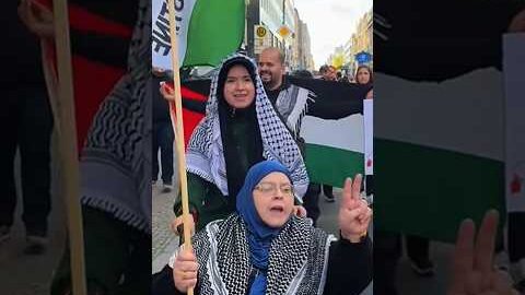 Powerful Voices for Palestine: Crowds Chant La ilaha illallah’ Worldwide #islamic#usa#uknews#shorts