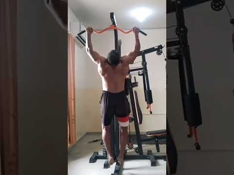 100 pullups 1day🔥💯#pullupsworkout #desi 🚩#desiviilagelifetstyle #trending 🏋️‍♂️#trendingvideo 😎