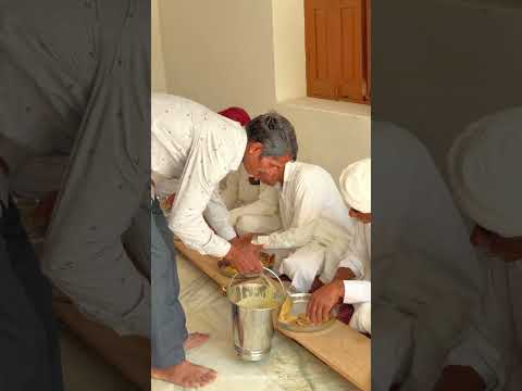 गाँव का देसी खाना 😍 #gaon #desi #khana #food #villagelife #culture #rajasthan #youtubeshorts #short