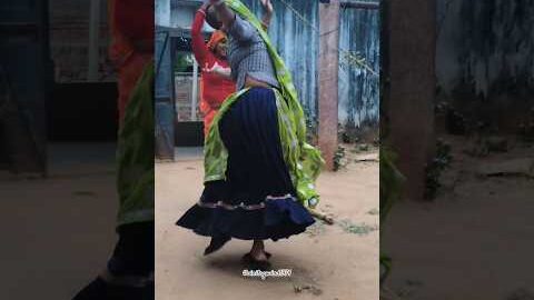 Chaal matakani see🫣😍 #yt #dance #shorts #haryanvi #desi #enjoy #village
