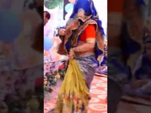 #desi#song#trending#viraldance #viralvideo#dance#shortvideo #short#shortsfeed#viral#lover #viralreel