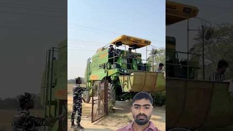 कंबाइन आ गई है गेहूं काटने के लिए#army #trending #indianarmy #short #shorts