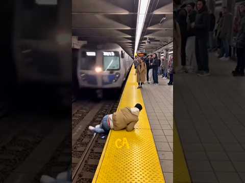 Viral USA Metro Station — He Went Under the Train for iPhone 17! 😱🚇📱 #accident #deepfake #ai #train