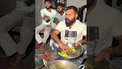 Bachelor Life Cooking Desi Mutton 🤣😂 #comedy #cooking #bachelor #bihari #realfools #vnofficial1