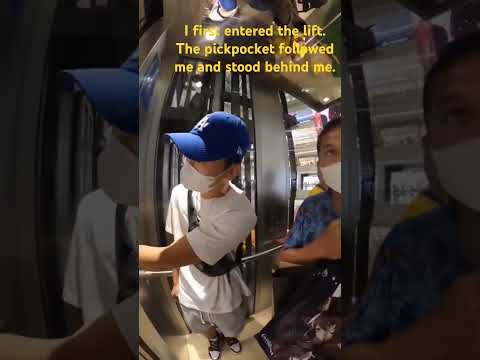 Pickpocket caught stealing in Italy #crime​ #pickpocket​ #viral​ #viralvideo​ #crime​ #news​ #video